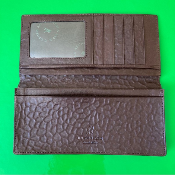 Bi-fold brown leather wallet - Picture 3 of 7